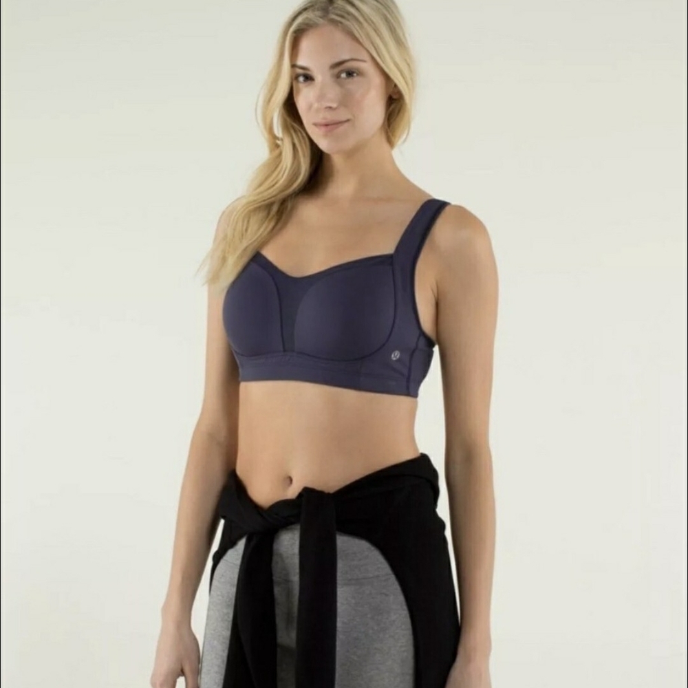 Lululemon Sports Bra. Padded. Blue. Extra Extra Small. Ta Ta Tamer II. A Cup.
